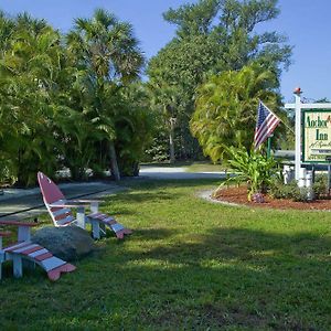 Anchor Inn And Cottages